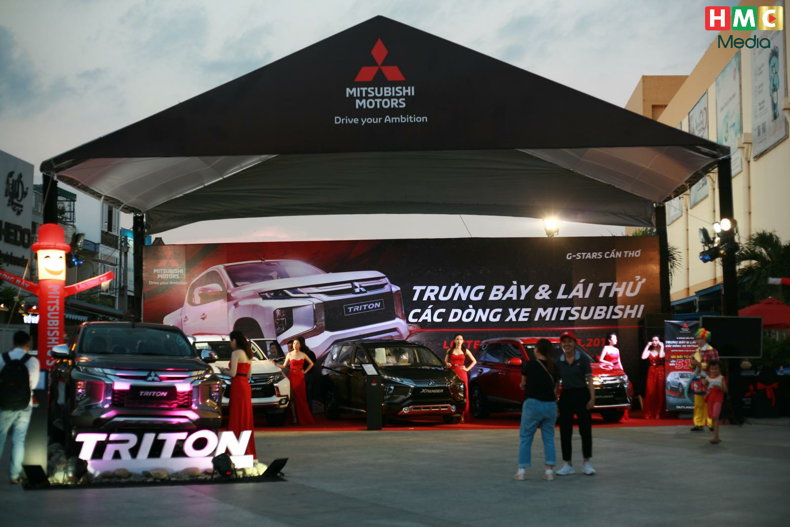 Chuỗi sự kiện trưng bày và lái thử xe Mitsubishi